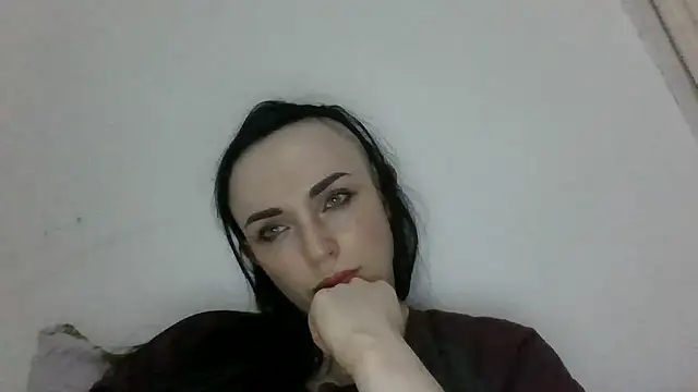 Trinsy_Love: онлайн-секс-чат