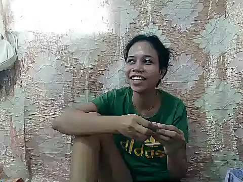 PinaySkinnyGirl's Live XXX Chat