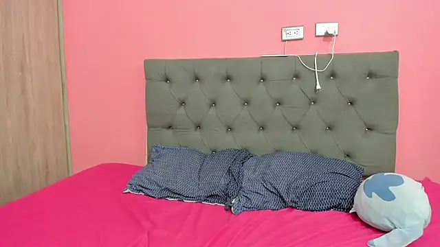 ariloe_quintero's Webcam Show