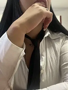 Jade-Naughtyn Live XXX chat