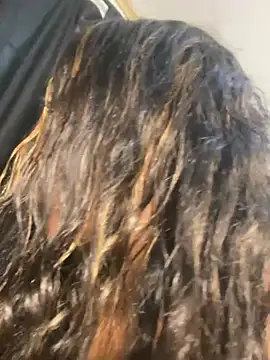 Pokazy przed kamerką – Cardiebae89