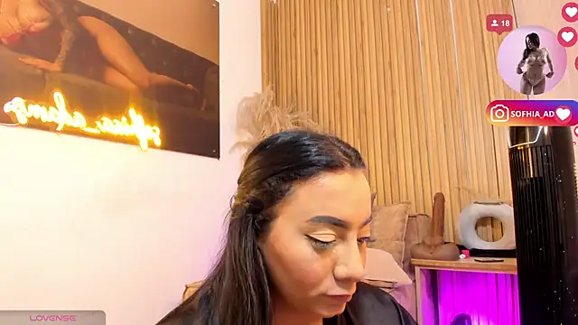sofhiaa_adaams' Live XXX Chat