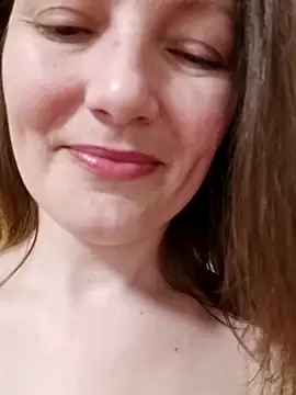 Show modela FainaG_Meow na web-kameri