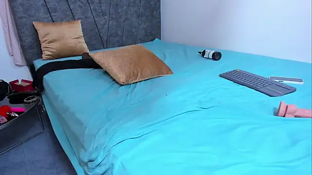 bella-black 现场XXX聊天