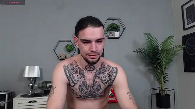 KaneHunter Live XXX-Chat