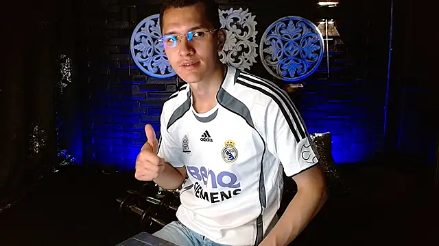 MilanDavid1 现场XXX聊天