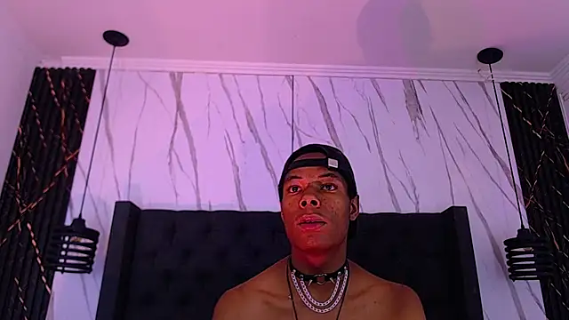 Santiago_Ortiz_ Chat XXX live