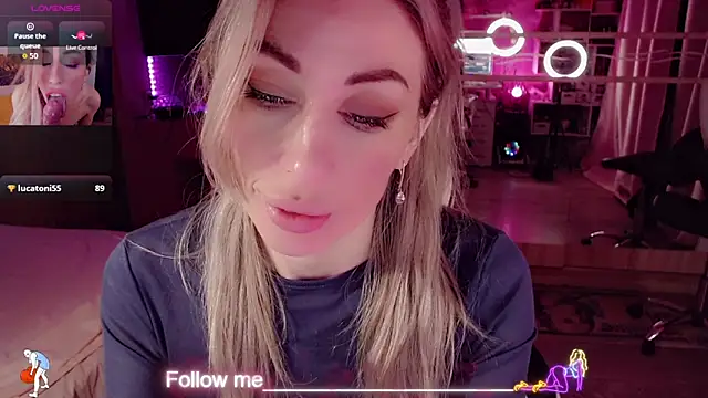 AnnieGOld_'s Live XXX Chat