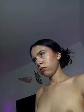 Natalye_23 现场XXX聊天