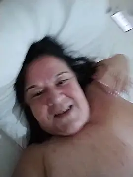 Yaya_Mineira লাইভ XXX চ্যাট