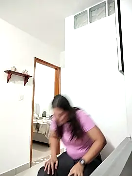 Mia_Hampton লাইভ XXX চ্যাট