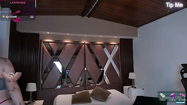 victoria_mooree: онлайн-секс-чат