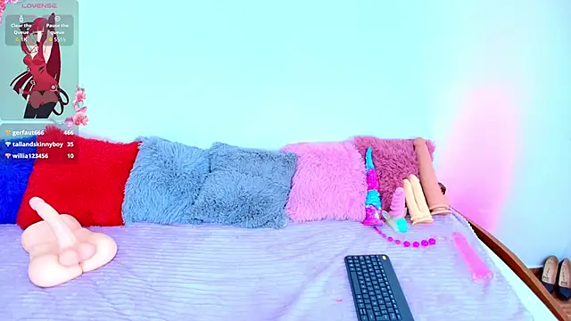 Cloee_Lovee: онлайн-секс-чат