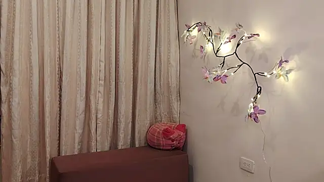 Bella_Exhibition Obrolan Langsung XXX