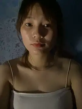 -Eidieea-: онлайн-секс-чат