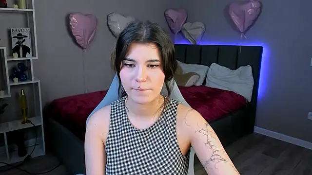 AnoraDark's Live XXX Chat