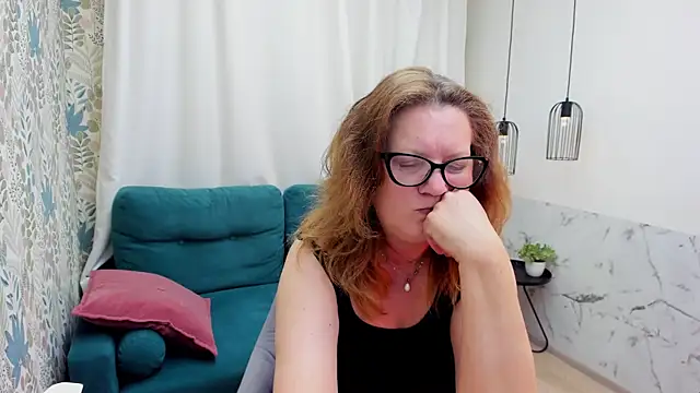 LeaPure's Live XXX Chat