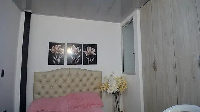 pinky_f00x – Live XXX-chat