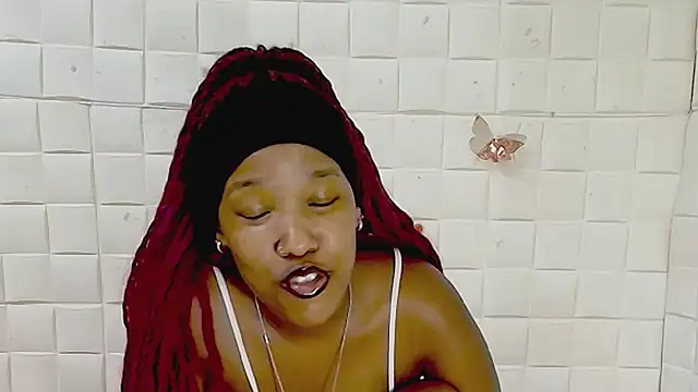 EroticSexyPrada Chat XXX in diretta