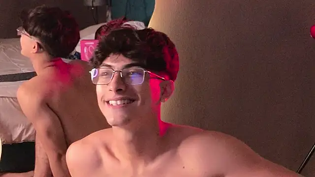 Aaron_Eze Chat XXX in diretta