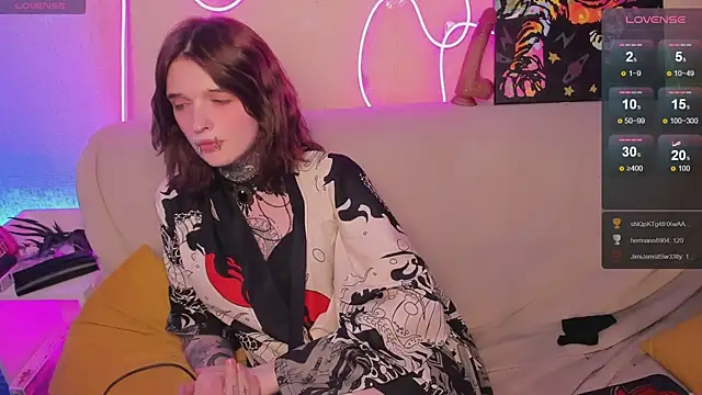 Simona_Rain élő XXX-chatje