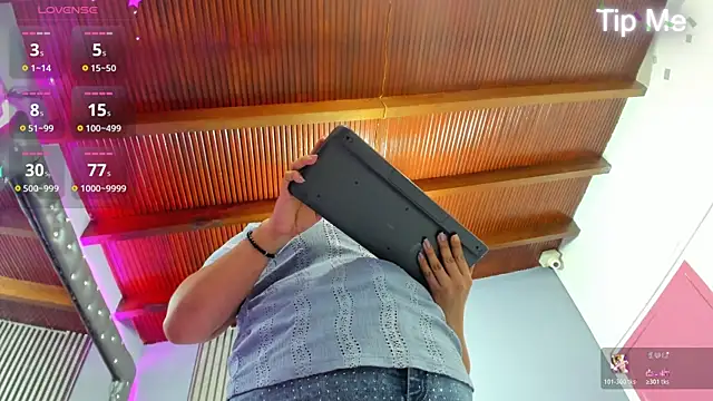 Pertunjukan Kamera Web Paulinna_Curvy