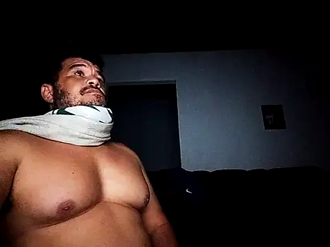 tarra122 élő XXX-chatje