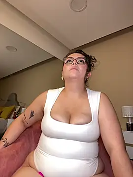 AlmaraRouge 即時 XXX 聊天