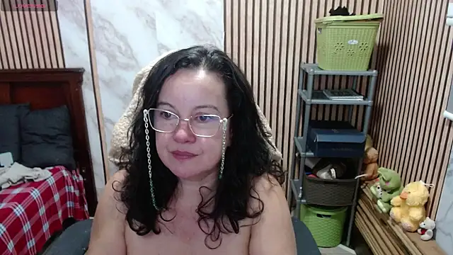 Chat +18 de Sonialorens_ ao vivo