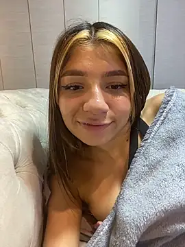 Isabella18_pink 现场XXX聊天