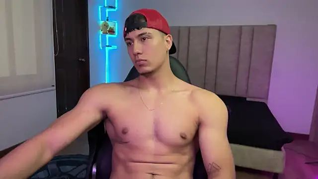 CHRIS_MORGAN1 即時 XXX 聊天