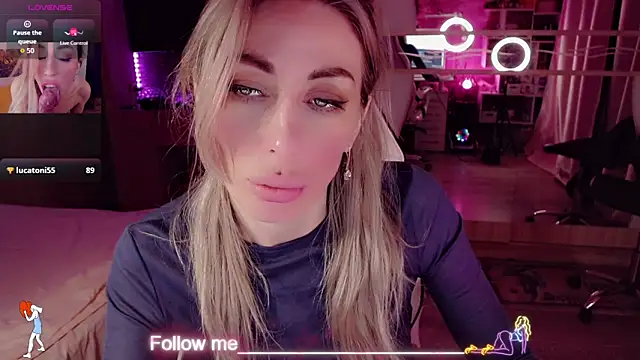 AnnieGOld_'s Live XXX Chat