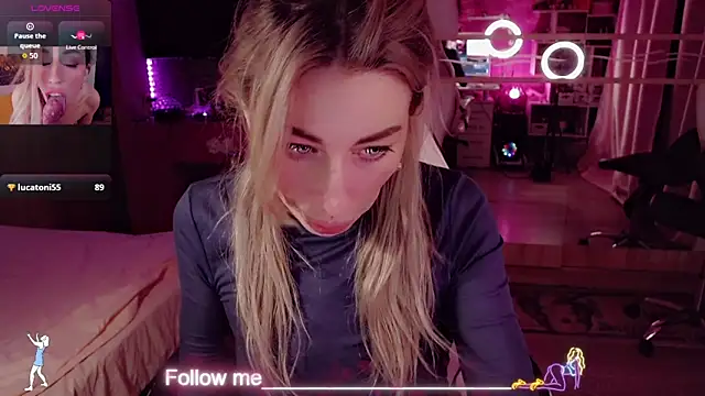 Chatroom XXX en direct de AnnieGOld_