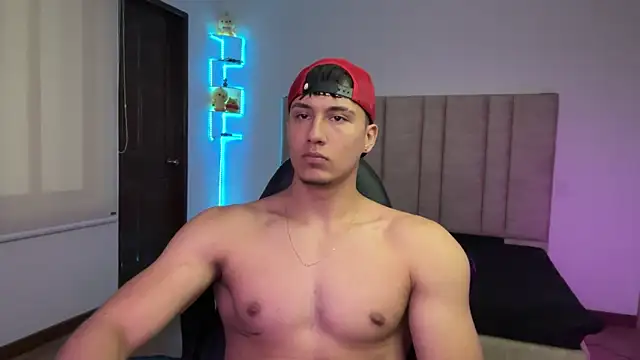 CHRIS_MORGAN1 Live XXX-Chat