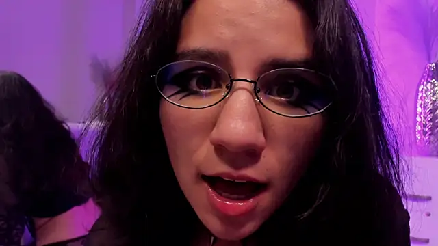 Chat XXX ao vivo de HollyPeach