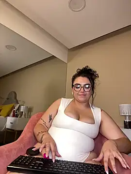 Sembang XXX Secara Langsung AlmaraRouge