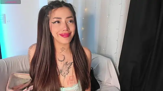 Pokazy przed kamerką – AshleyWinslow