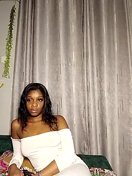 Yoyo-__'s Live XXX Chat