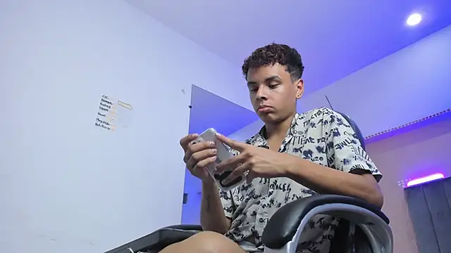 Xavier_Fox___'s Live XXX Chat