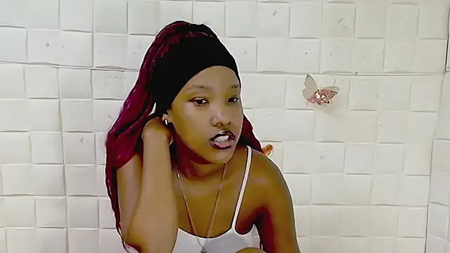 EroticSexyPrada live XXX chat