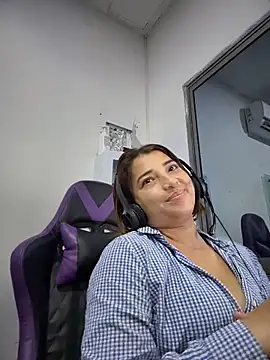 Sexy-CallCenter live XXX chat