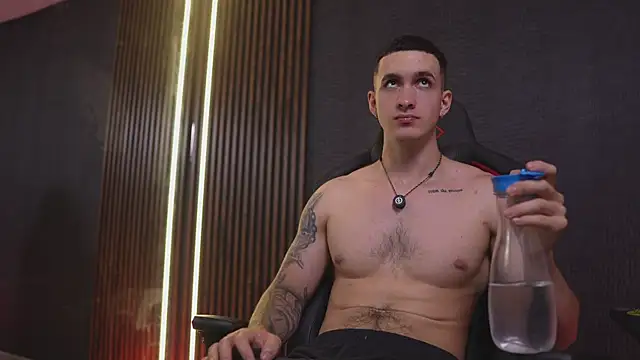 JacksonOlsenn Webcamshow