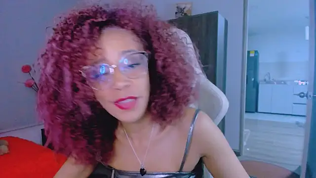 Chatroom XXX en direct de ScarlettMalbec