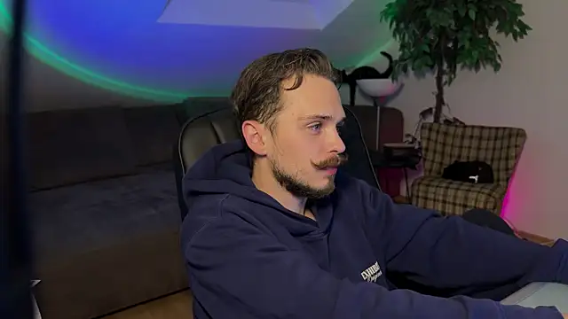 Show modela naked_psy na web-kameri