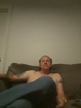 yourMasterisBored লাইভ XXX চ্যাট