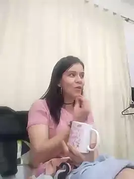 brandi_bae1 现场XXX聊天