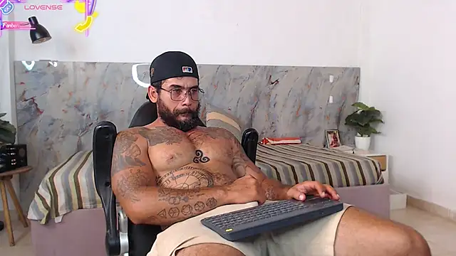 hanz_col Adlı Modelin Canlı XXX Sohbeti