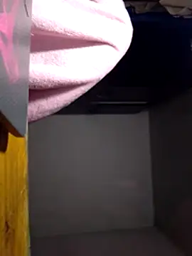 XXX chat uživo modela alejitaaa_machaadoo