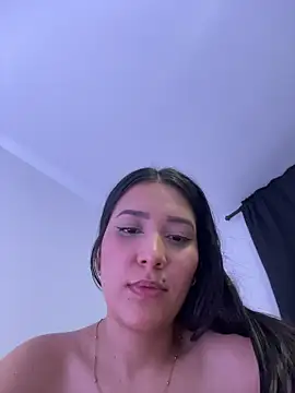 IsabellaJoness_ Live XXX Chat