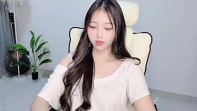 Yukiy8877 在線直播表演